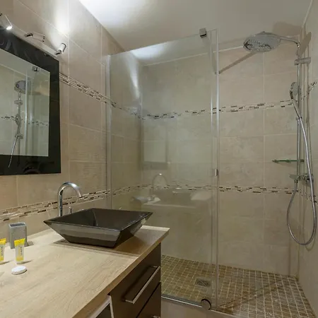 Centre - Place De La Bourse - 4 Personnes