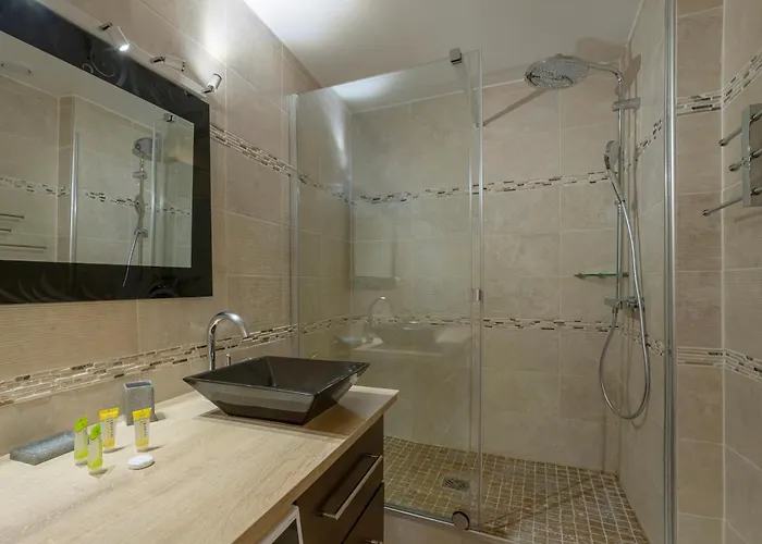 Centre - Place De La Bourse - 4 Personnes